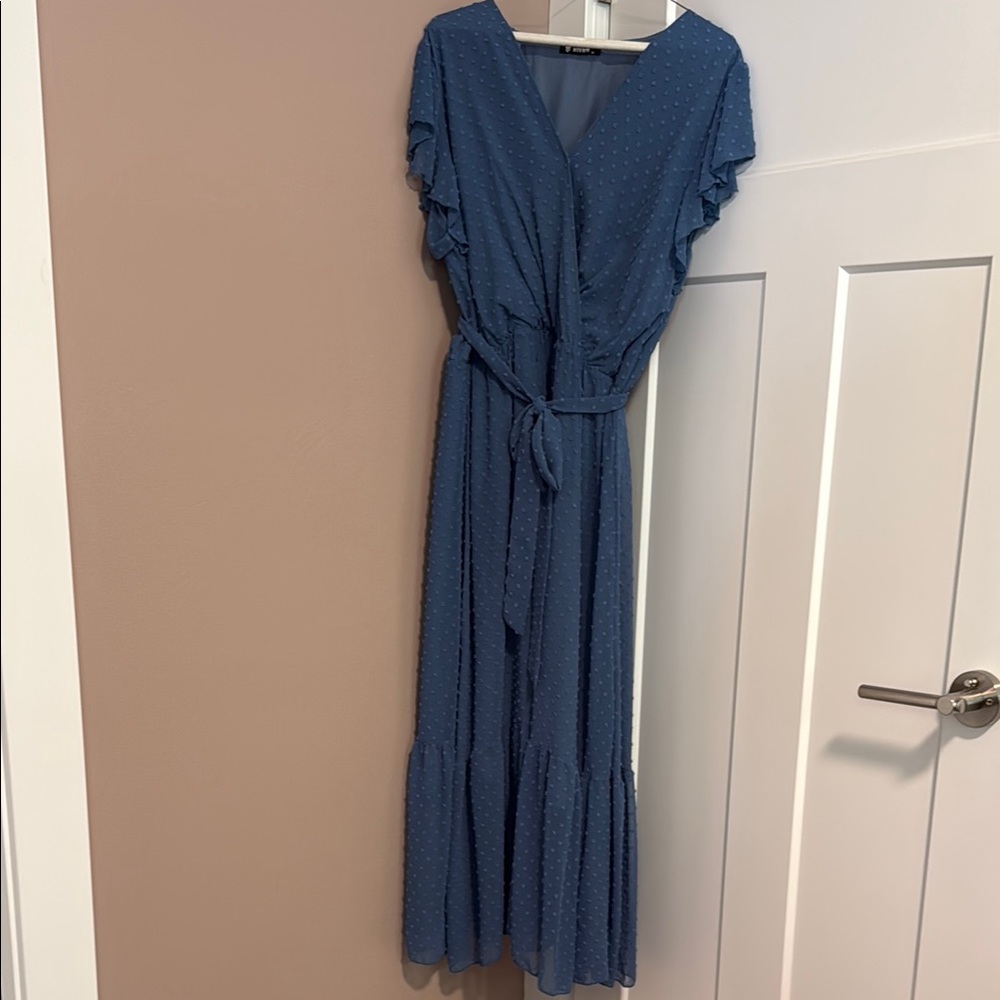 Chic Blue Maxi Dress with Ruffle Sleeves